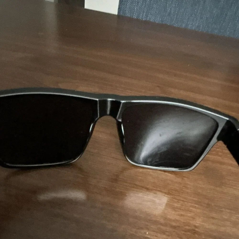 LYZOIT Sunglasses Black Frame/Black  L9208 size 57-17 great condition